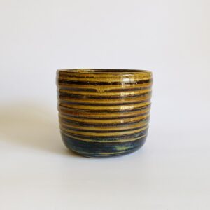 Small Ribbed Pot