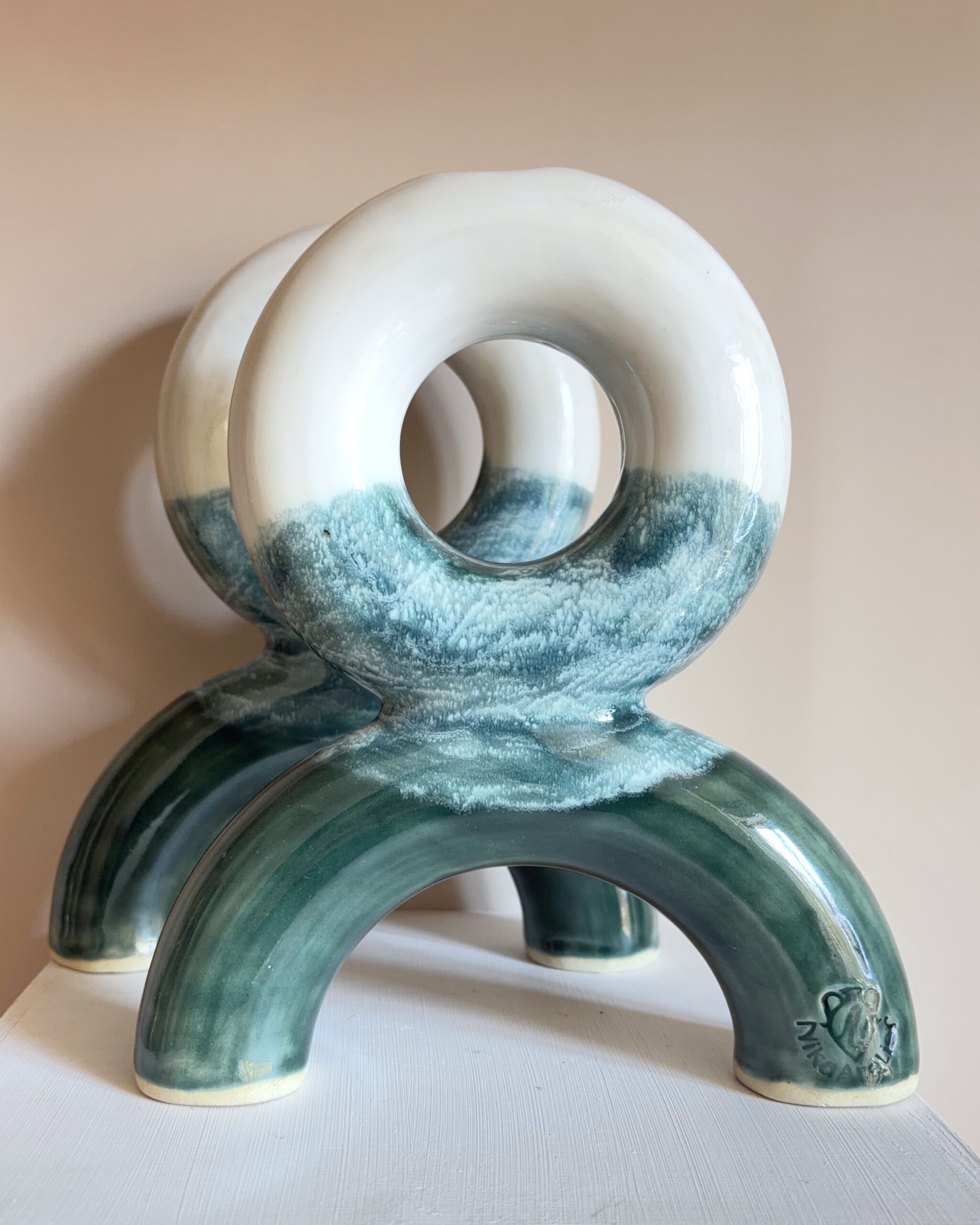Torus Half Moon Vase - Image 4